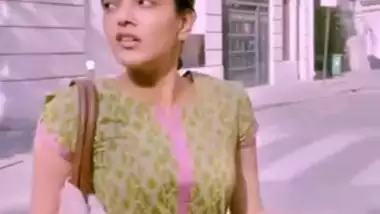 Kajal Agarwal Boobs Shaking