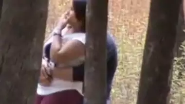 College Lover Daring Blowjob in park