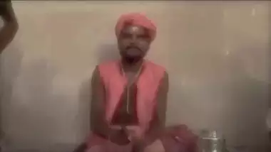 Indian sex scandal mms of fake swamiji with sishhya