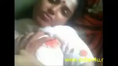 Sexy Bengali Bhabhi’s Body Parts Enjoyed