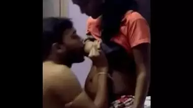 Hot Mallu Chick Feeling Shy While Fingering