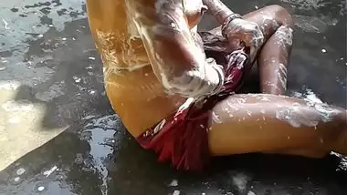 Indian Bhabhi Taking A Nice Open Bath