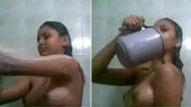 Bhabhi recorded naked in bathroom by devar secretly