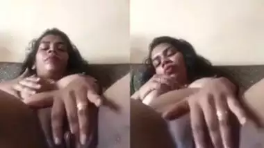 Horny Lankan Girl Masturbating 2 clips