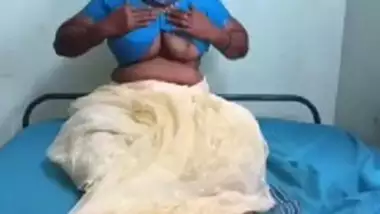 Desi Bhabi fingering herself too hairy pussy