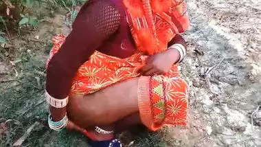 Desi village aunty fucking in field