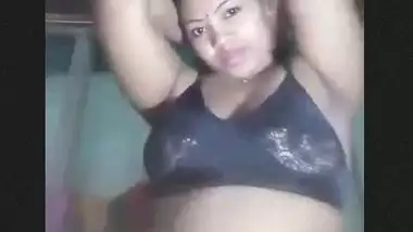 Desi village bhabi make her nude