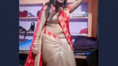 Hot Bhabhi Big Navel !!! Vdo No 33