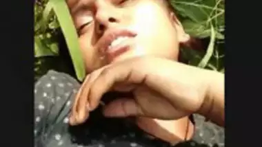 Cute Desi Girl Out Door Fucking