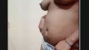 Sexy Bahbi Showing Nude Body To fans