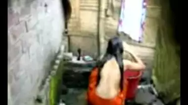 HQ XXX Porn / Bengali desi village girl bathing in Dhaka