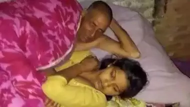 Stepfather offers Desi babe in yellow sari to touch his cock