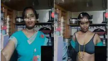 Aunty is so sexy in green sari that online friend pays her for talking