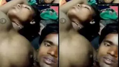 Teen with full lips and perverted guy in amateur close-up Indian video