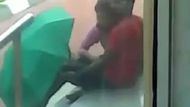 Sexy chennai girl in anna university sucking her lover in college