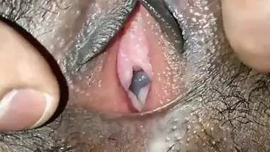 Indian girl has XXX fun spreading pussy lips to demonstrate cum