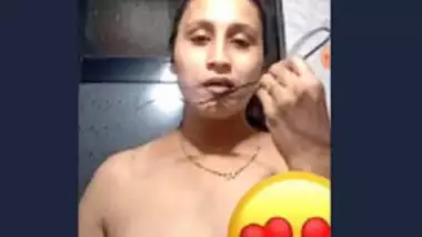 Desi aunty show her big boob