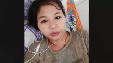 Beautiful Assame Gf Showing On VideoCall