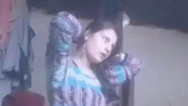 Beautiful Kashmiri bhabhi full nude video