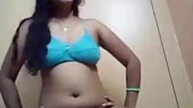 Indian model takes camera and films her XXX body slowly stripping