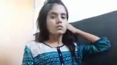 Lean cute Bangladeshi girl bathing video