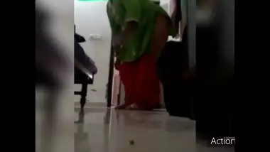 Desi Chubby Mom Caught