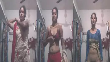 Desi naughty wife Stripping Her Saree For Lover