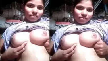 Indian love exposes her XXX titties on phone cam for online sex friend