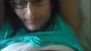 Tamil girl Huge boobs and Sucking at home