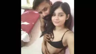 INDIAN HOT BEAUTIFUL GIR VIDEO