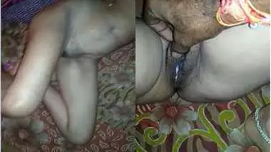 Lovely Desi girl exposes XXX pussy but man touches it rubbing clitoris