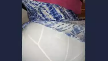 Desi Bhabhi Sleeping In Leggings