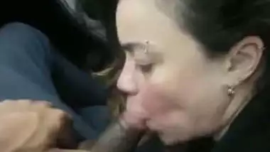 BBW sucking cock in car