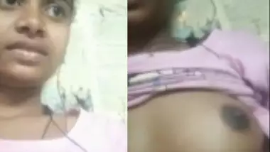 Cute Desi girl showing her boobs and pussy