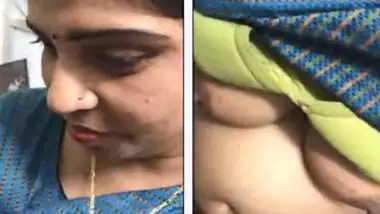 Guy asks Indian woman to show her XXX boobies and she pulls clothes up