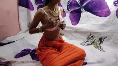 Beautiful Indian Anita bahbi ki raat me...