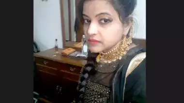 Desi sexy girl make selfe