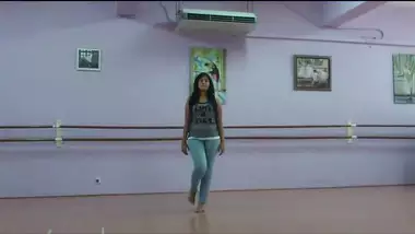 Sexy Dance Of Anjali - Movies.