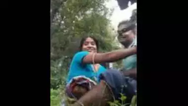 Desi couple outdoor fucking