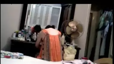 Tamil housewife voyeurly caught