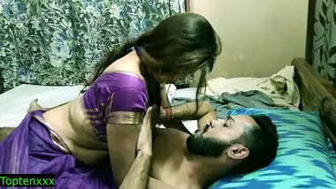 Indian hot Milf Bhabhi secret romantic sex with Punjabi man! Please do not cum inside