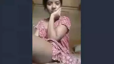 Horny Desi Girl Shows her Boobs and Pussy