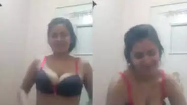 Desi Cute Girl Big Ass Show