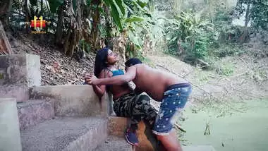 Desi girlfriend sex in park viral video,