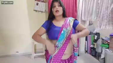 Desi sexy bhabi hot dance