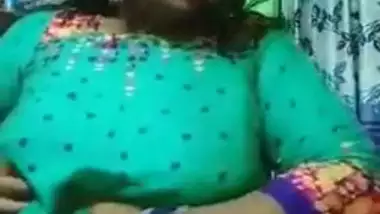 Tanker bhabhi fingering