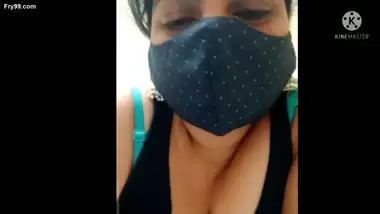 Desi Marathi aunty sex video call for her boyfriend