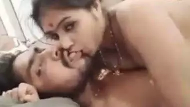 Horny Indian Cpl Romance and blowjob