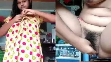 Mature Bengali girl fingering her hairy pussy