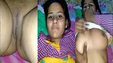 Chubby Dehati girl nude boobs and pussy